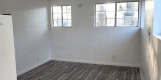 6116 Brooklyn Avenue (studio) Gallery 3