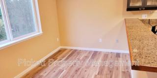 1300 NW Slate Ln Gallery 13