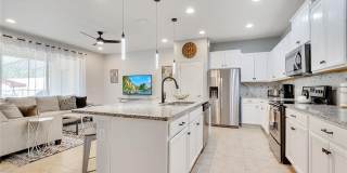 8827 GENEVE Court Gallery 13