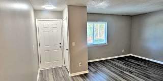 Avalon Cove Townhomes Gallery 22