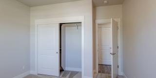 Newer Home for Rent in North Redding CA | $500 Off, Solar, Garage, Near I-5 Gallery 17