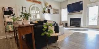 Pet Friendly Three Bedroom! Gallery 4