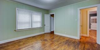 FREE MONTH RENT! Freshly Updated 3 Bedroom House Gallery 12