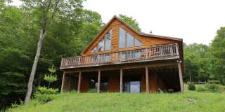 3 Bed 2 Bath Mountain View Pet Friendly Log Cabin- 10 Month Winter Seasonal Lease - $2575 Gallery 1