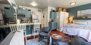 Parkside Suite: Fully Furnished Modern Studio in the Heart of Jacksonville $300 Utility Fee Gallery 13