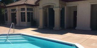 UPGRADED TOWNHOUSE: Modern Comforts & Stylish Living - 2 Car Garage Gallery 7