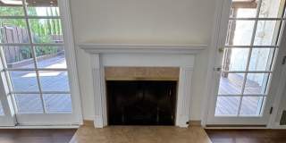 Scenic Cul-de-Sac Living with Stunning Mountain Views Gallery 15