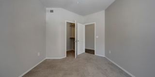 The Metro Apartments Gallery 33