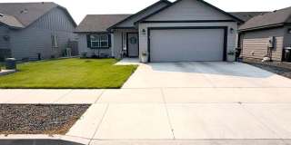 Fully Furnished Home, All utilities, Internet & Landscaping Included!!!! Gallery 1
