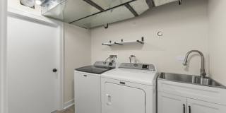 285 Hill Avenue Gallery 16