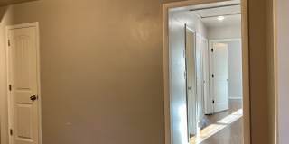 107 N Gillette Ave Gallery 8