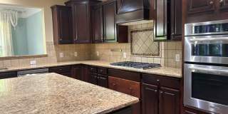 Stunning Ballanmoor Rental Home | Modern Updates | Prime South Charlotte Location Gallery 22