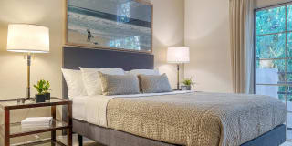 Summit At Warner Center Gallery 72