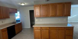 849 S Maple B Avenue Gallery 7