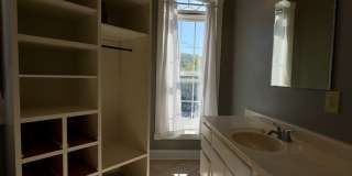 Charming 2Bed/2.5Bath in Washington Vilage - Extra Space in the Basement Gallery 18