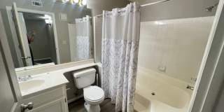 Charming 1 Bedroom Condo with Detached 1 Car Garage! Gallery 16