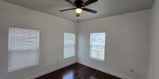 809 Elmwood Drive Gallery 16