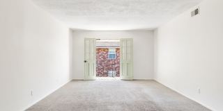 The Riverview Gallery 32