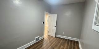 3138 Seymour Avenue - Down Gallery 11