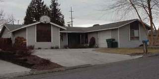 Occupied, do not disturb tenants. 55th Ave 3+ bedroom with attached oversized 1 car garage Gallery 1
