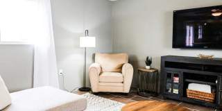Cozy Gem,Dog-Friendly, Near Outdoor Escapes Gallery 5