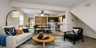 3557-3563 NE Independence Cir 3557-3563 NE Independence Cir Gallery 1