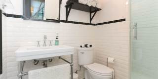 LUXURY 4-BEDROOM HOME IN ALAMO HEIGHTS Gallery 22
