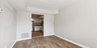 1128 W Diversey Parkway 1128 W Diversey Parkway Gallery 5