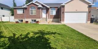 Rare Gem in Morgan Valley: Spacious 5-6 Bedroom Home with Modern Upgrades Gallery 1