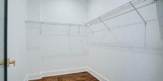 3038 SALMON Street Gallery 28