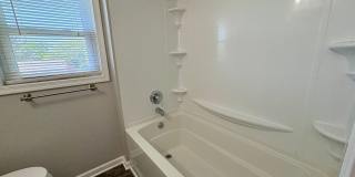 4 Bedroom 2 Bathroom in Harrisburg! Gallery 32