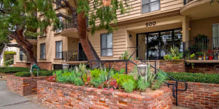 Los Robles Apartments Gallery 65
