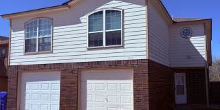 Two bedroom townhouse close to Campus! Gallery 1