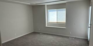 943 Mt Hood | Beautiful bi-level Meridian Home! 3 Car Garage 943 Mt Hood | Beautiful bi-level Meridian Home! 3 Car Garage Gallery 11