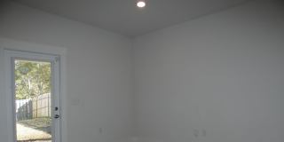 4-Bedroom Home - Community Pool Gallery 11