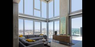 The Merian Gallery 18