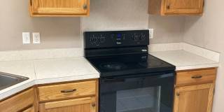 3 Bed / 2 Bath Extremely close to Wedington Exit! Pre-leasing for Aug 10 Move-in! Gallery 18