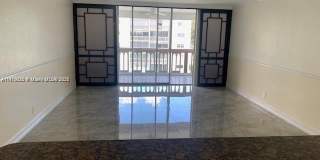 901 NE 14th Ave Gallery 1