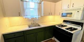 3 bed 1 bath - great Brentwood location, central air, nice updates Gallery 1