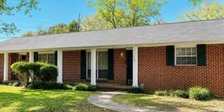 MOVE-IN READY 2-BEDROOM — MINUTES FROM VOLKSWAGEN, AMAZON & ENTERPRISE SOUTH! MOVE-IN READY 2-BEDROOM — MINUTES FROM VOLKSWAGEN, AMAZON & ENTERPRISE SOUTH! Gallery 1