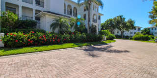 BEACH CLUB***BREAKWATER OF PELICAN BAY***3 BEDS/2.5 BATHS***FURNISHED SEASONAL*** Gallery 9