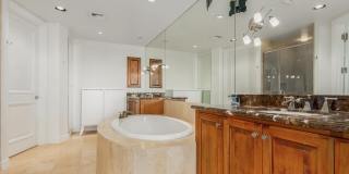 7175 E Camelback Road Gallery 13