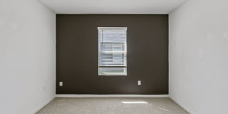 For Rent: Lakefront 4-Bedroom 2-Bathroom Home in Lakeside Palms Gallery 23
