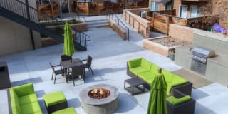 Uptown Broadway Gallery 9