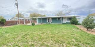Great Little Home Out Of Town With Lots To Offer! Gallery 1