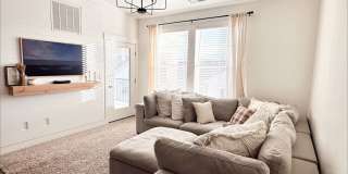 Pet Friendly 3-Bedroom Condo! Get $500 Off on the first month Rent if signed and move in by March 1s Gallery 8