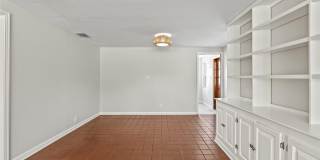 1023 W OHIO AVENUE Gallery 14