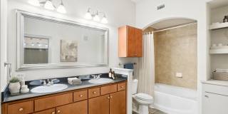 Lofts at Lakeview Gallery 17