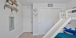 703 SKIPPERS Lane Gallery 28