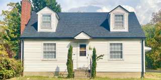 Very Unique 5 Bedroom Home on Large Lot Gallery 3